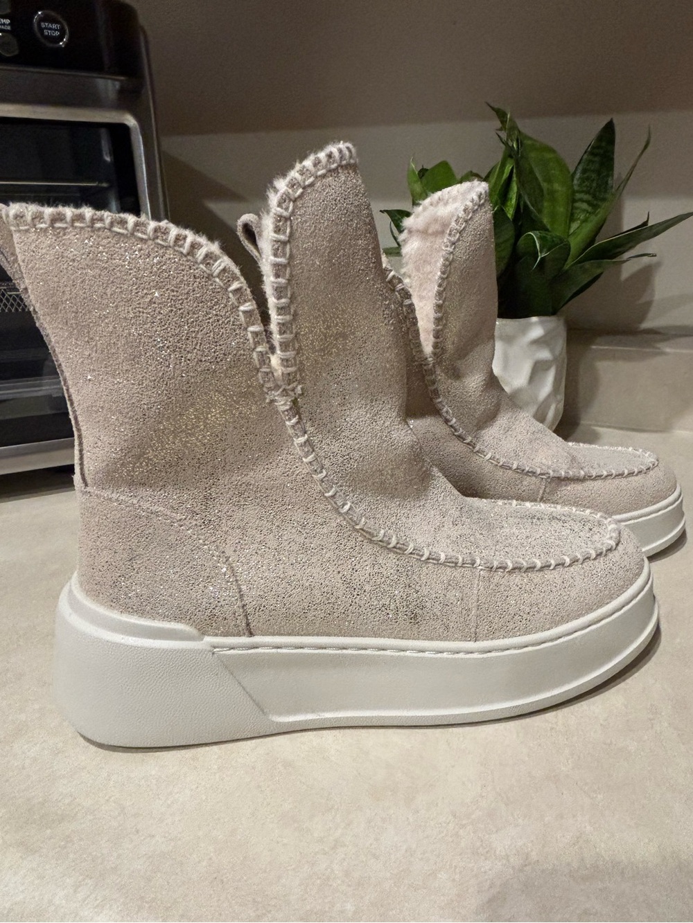 New J/Slides Jaja Light Gold Sneaker Boot 8.5M